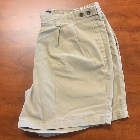Dockers Khaki Shorts EUC - Picture 1 of 6